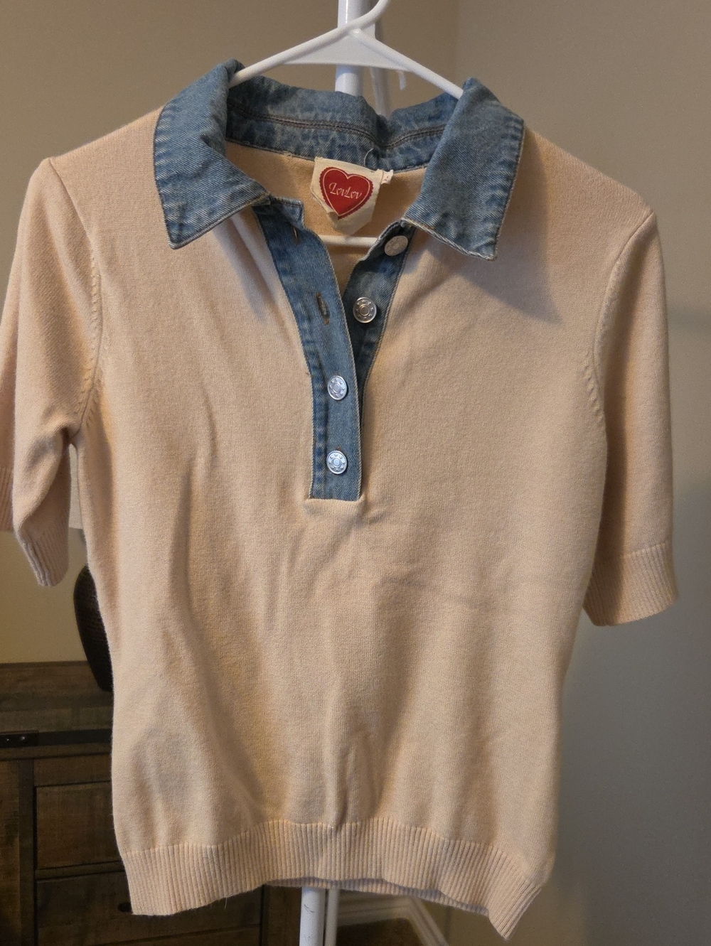 Cream Short-Sleeve Polo Top with Denim Collar